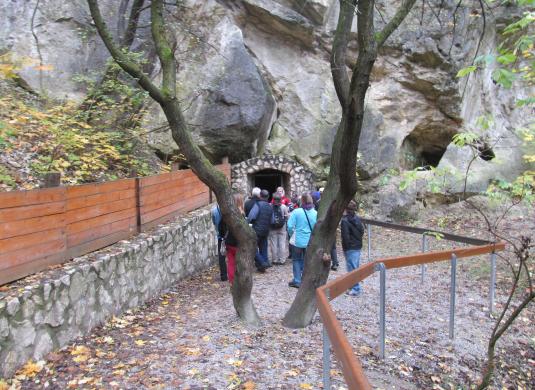 Jeskyně Na Turoldu - vstup