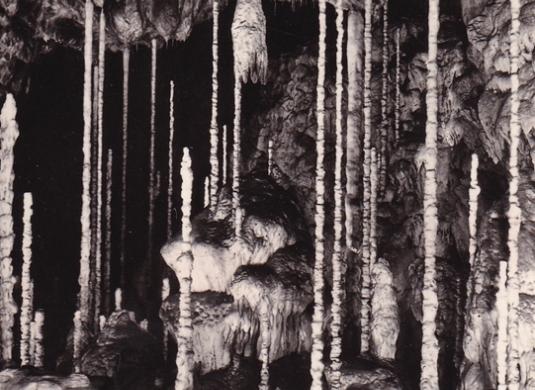 Kateřinská jeskyně - historická pohlednice