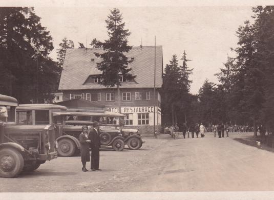 Turist. Chata na Macoše KČsT 1936