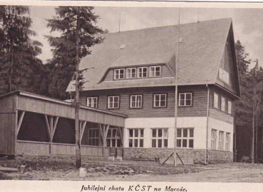Jubilejní chata KČST na Macoše (nedatováno)