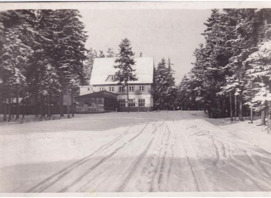 Chata KČT na Macoše. Touristenhotel Macocha (nedatováno) 