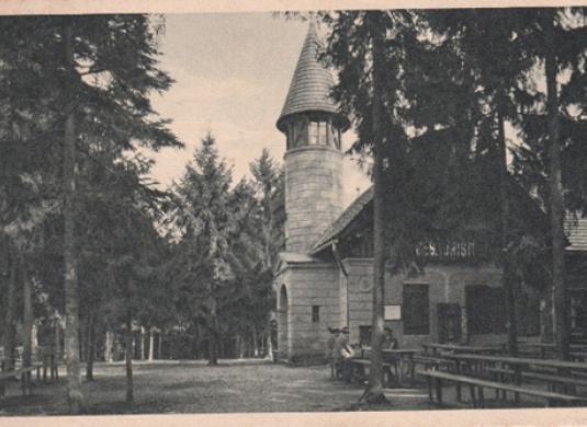 uristická útulna u horního můstku na Macoše v Mor. Krasu. 