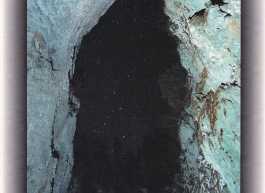 Macocha v noci - pohlednice (2006) 