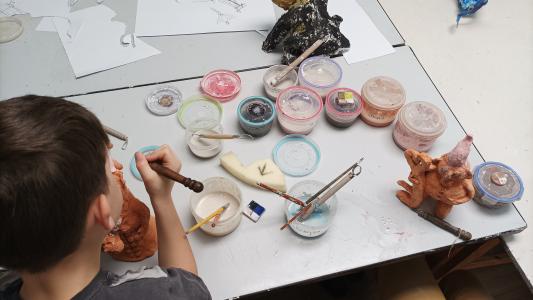 Skřítkové pro JNŠ z dílny ZUŠ Jeseník