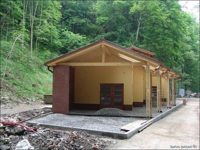 stavba nové provozní budovy Kateřinské jeskyně