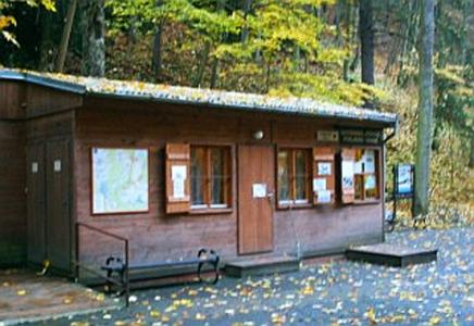 dočasná verze provozní budovy Kateřinské jeskyně