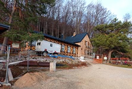 rekonstrukce budovy Jeskyně Na Špičáku