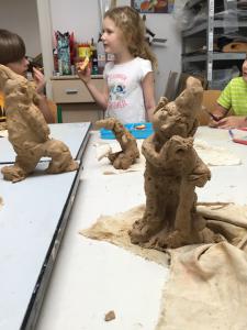 Skřítkové pro JNŠ z dílny ZUŠ Jeseník