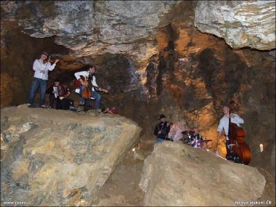 Koncert skupiny Docuku v rámci Cave Beat v ZAJ, 2012