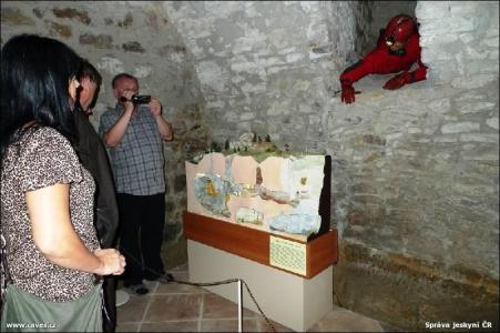 Dny jeskyní 2012 - výstava v zámku Ctěnice