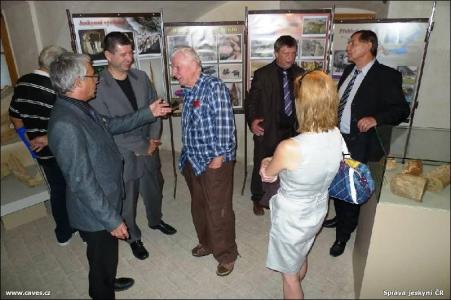 Dny jeskyní 2012 - výstava v zámku Ctěnice