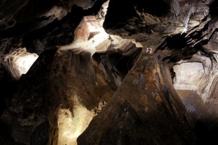 Restaurované nápisy v Jeskyni Na Špičáku, duben 2014