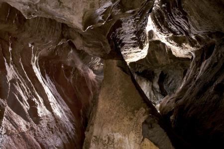 Restaurované nápisy v Jeskyni Na Špičáku, duben 2014