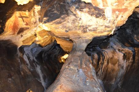 Restaurované nápisy v Jeskyni Na Špičáku, duben 2014