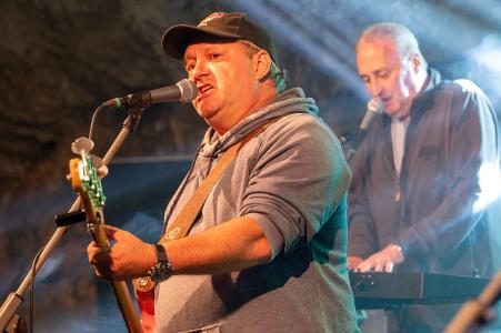 Koncert KEKS v jeskyni Výpustek, 13. 7. 2024