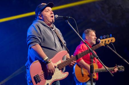 Koncert KEKS v jeskyni Výpustek, 13. 7. 2024