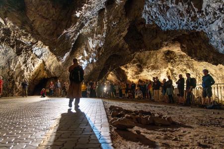 Umělecký festival 7° ve Sloupsko-šošůvských jeskyních