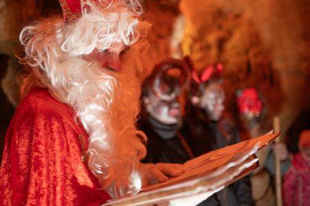 Mikuláš s partičkou v Mladečských jeskyních, 5. 12. 2024