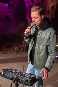 Ondřej Ruml: Nahubu ve Sloupských jeskyních, 8. 6. 2025