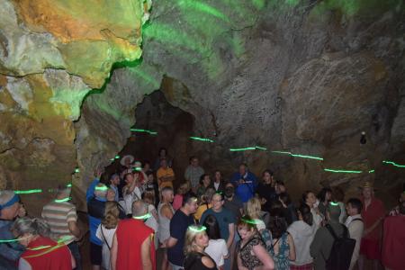 Pod hladinou ve Zbrašovských jeskyních, vernisáž, 30. 6. 2026
