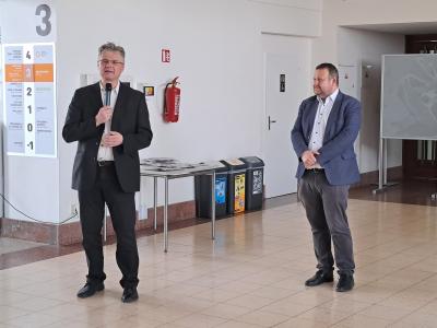 Jeskynní výstava na střeše Národního zemědělského muzea, 30. 6. 2026
