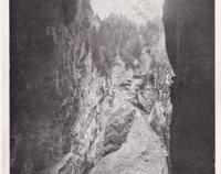 Macocha Krápníkové jeskyně (1920)