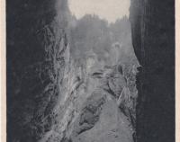 Pohled na vnitřrk Macochy a „Pekelného jícnu“. (nedatováno)